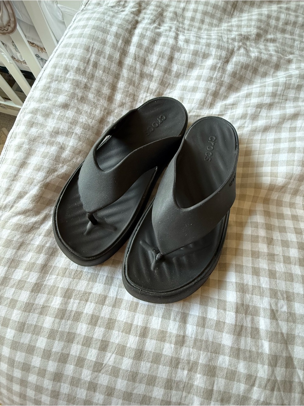 CROCS Black Women's Platform Flip-Flops